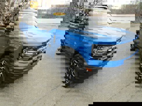 Certified 2022 Ford Bronco Sport Outer Banks w/ Tech Package image 6