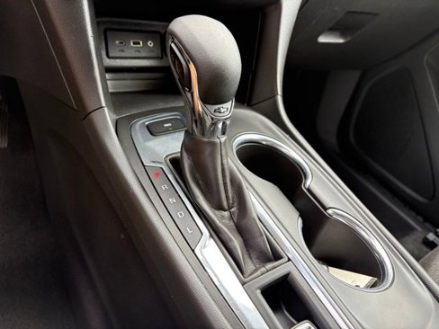 Used 2023 Chevrolet Equinox LT image 21