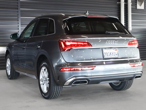 Used 2022 Audi Q5 2.0T Premium w/ Convenience Package image 2