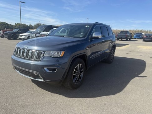 Used 2019 Jeep Grand Cherokee Limited w/ Trailer Tow Group IV image 3