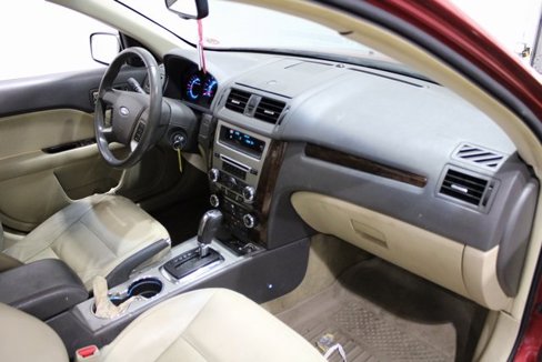 Used 2010 Ford Fusion SEL image 26