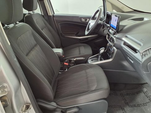 Used 2020 Ford EcoSport SE image 9