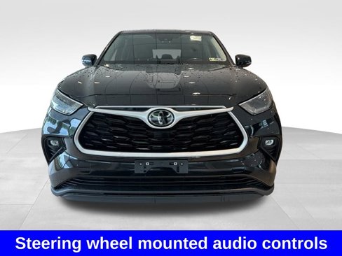 Used 2021 Toyota Highlander LE image 5