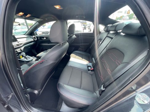 Certified 2021 Kia Forte GT image 9