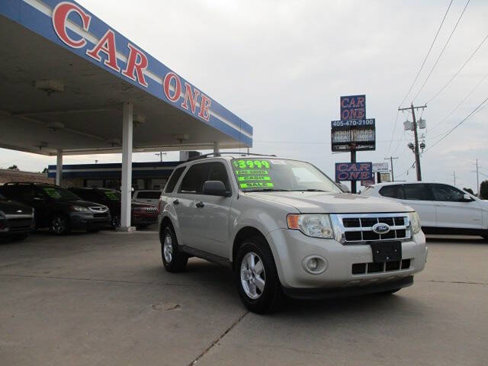 Used 2009 Ford Escape XLT image 1
