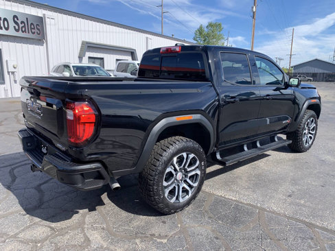 Used 2023 GMC Canyon AT4 w/ AT4 Premium Package image 9