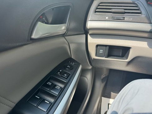 Used 2010 Honda Accord EX-L image 31