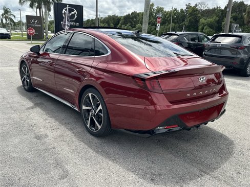 Used 2023 Hyundai Sonata SEL Plus w/ Preferred Accessory Package image 9