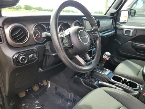 Used 2020 Jeep Wrangler Sport image 14