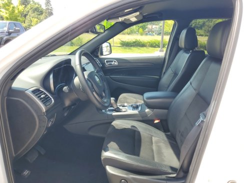 Used 2022 Jeep Grand Cherokee Laredo X image 5