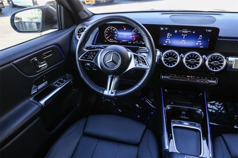 Used 2024 Mercedes-Benz GLB 250 4MATIC image 16