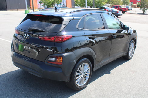 Used 2021 Hyundai Kona SEL Plus w/ Cargo Package image 4