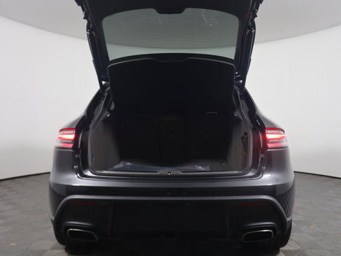 New 2025 Porsche Macan image 21