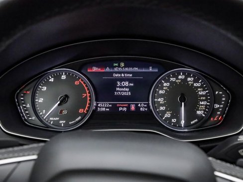 Used 2022 Audi SQ5 Premium w/ Convenience Package image 26