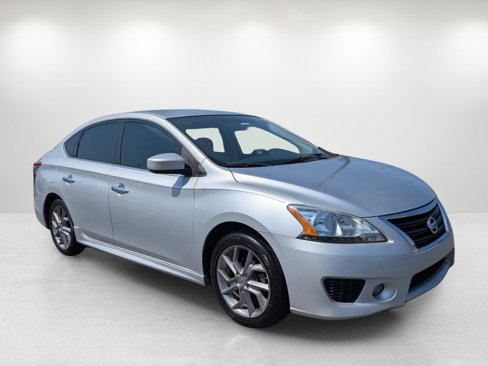 Used 2013 Nissan Sentra SR w/ Driver Pkg image 3