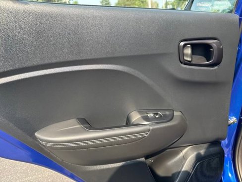 Certified 2022 Hyundai Venue Limited image 11
