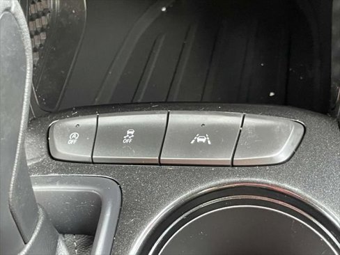Used 2021 Chevrolet TrailBlazer LS image 28
