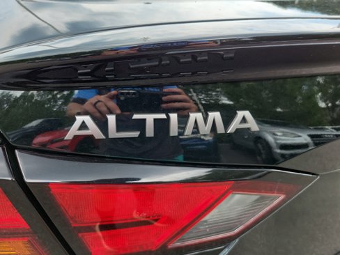 Used 2023 Nissan Altima 2.0 SR image 10