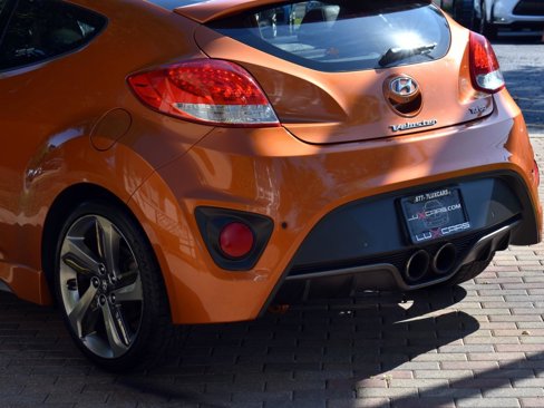 Used 2013 Hyundai Veloster Turbo w/ Ultimate Pkg image 9
