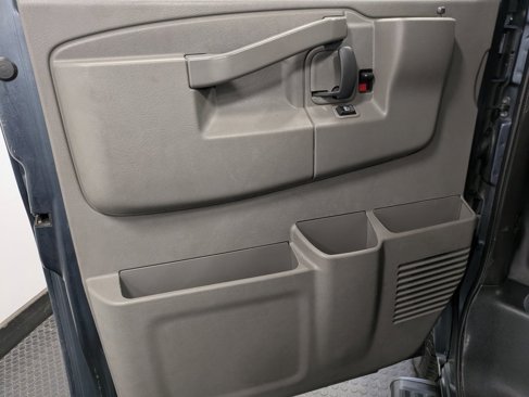 Used 2019 Chevrolet Express 3500 LS image 8