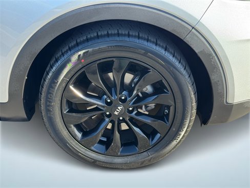 Used 2020 Kia Sorento EX image 6