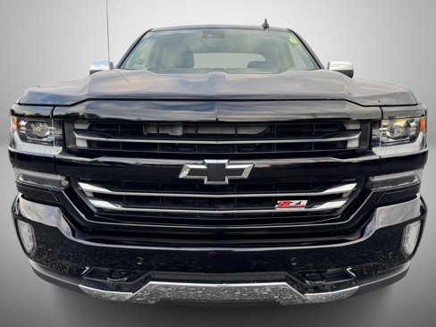 Used 2017 Chevrolet Silverado 1500 LTZ Z71 w/ LTZ Plus Package image 7