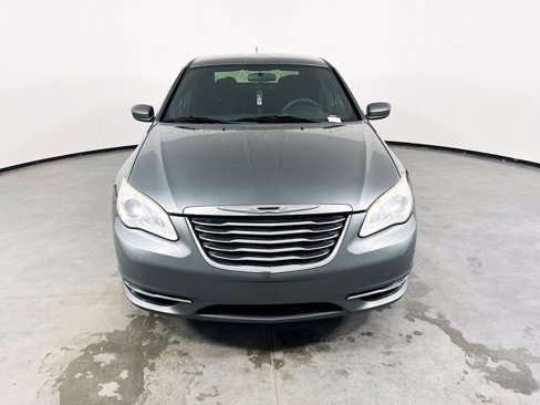 Used 2012 Chrysler 200 LX image 2