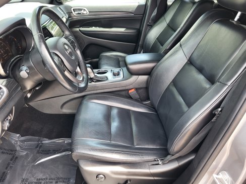 Used 2019 Jeep Grand Cherokee Limited image 12