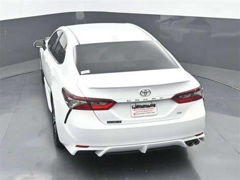 Used 2023 Toyota Camry SE image 29