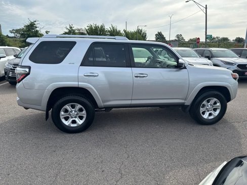 Used 2015 Toyota 4Runner SR5 image 10