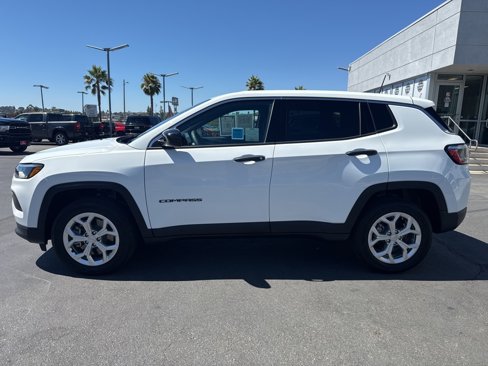 Certified 2024 Jeep Compass Sport image 4