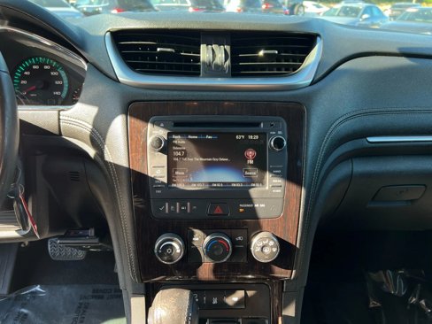 Used 2016 Chevrolet Traverse LT w/ LPO, 'HIT The Road' Package image 12