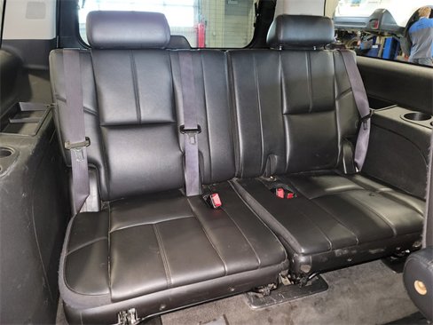 Used 2011 GMC Yukon XL SLT w/ SLT-2 Equipment Package image 31