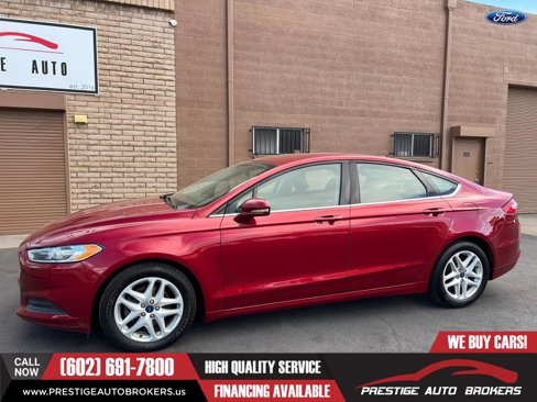 Used 2016 Ford Fusion SE image 2
