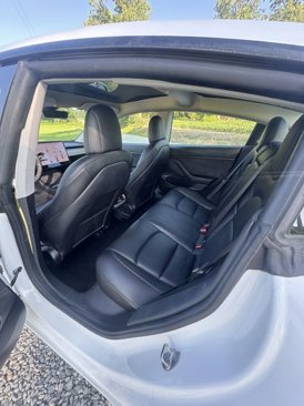 Used 2021 Tesla Model 3 Standard Range Plus image 9