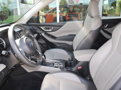 Used 2023 Subaru Forester Limited image 20