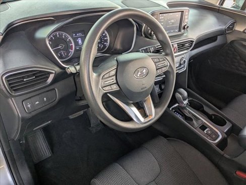 Used 2020 Hyundai Santa Fe SE image 10
