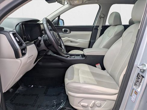 Used 2022 Kia Sorento S w/ Panoramic Sunroof Package image 17