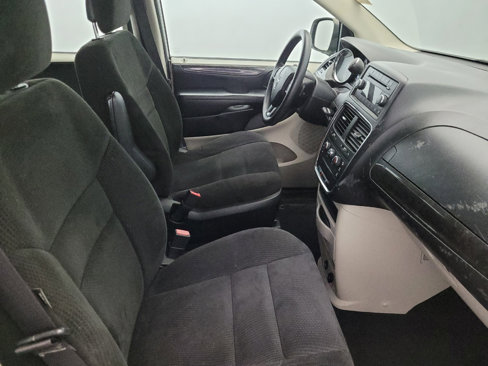 Used 2015 Dodge Grand Caravan American Value Package image 21