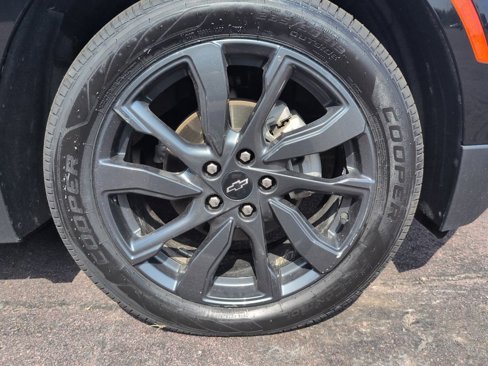 Used 2022 Chevrolet Equinox RS w/ RS Leather Package image 35