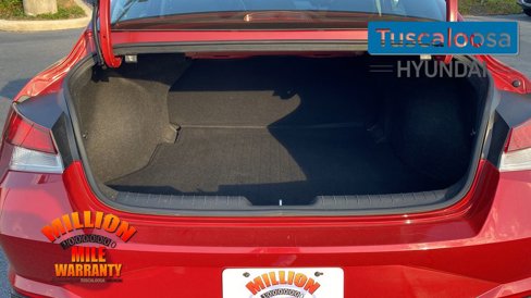 Used 2021 Hyundai Elantra SEL w/ Cargo Package image 11
