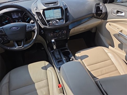 Used 2017 Ford Escape Titanium image 10