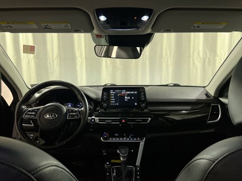 Used 2021 Kia Seltos EX image 17