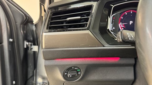 Used 2020 Volkswagen Jetta SEL Premium image 26