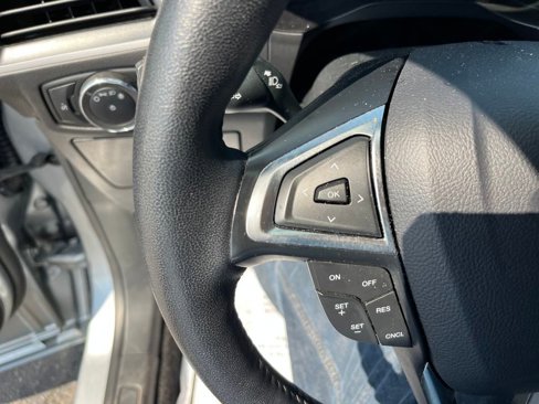 Used 2024 Ford Edge SEL image 11