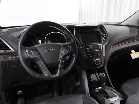 Used 2017 Hyundai Santa Fe Sport 2.0T image 6