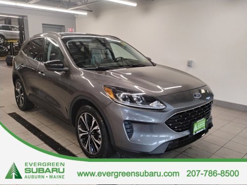 Used 2021 Ford Escape SE w/ SE Sport Appearance Package image 1