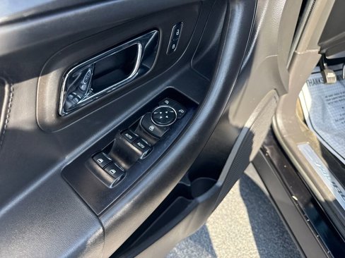 Used 2016 Ford Taurus SHO w/ Equipment Group 401A image 18