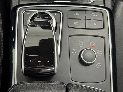 Used 2018 Mercedes-Benz GLS 450 4MATIC image 36