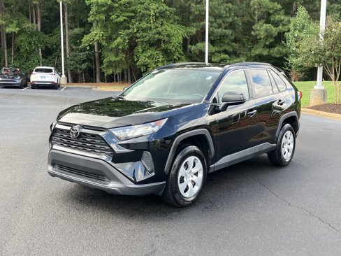 Used 2021 Toyota RAV4 LE image 6